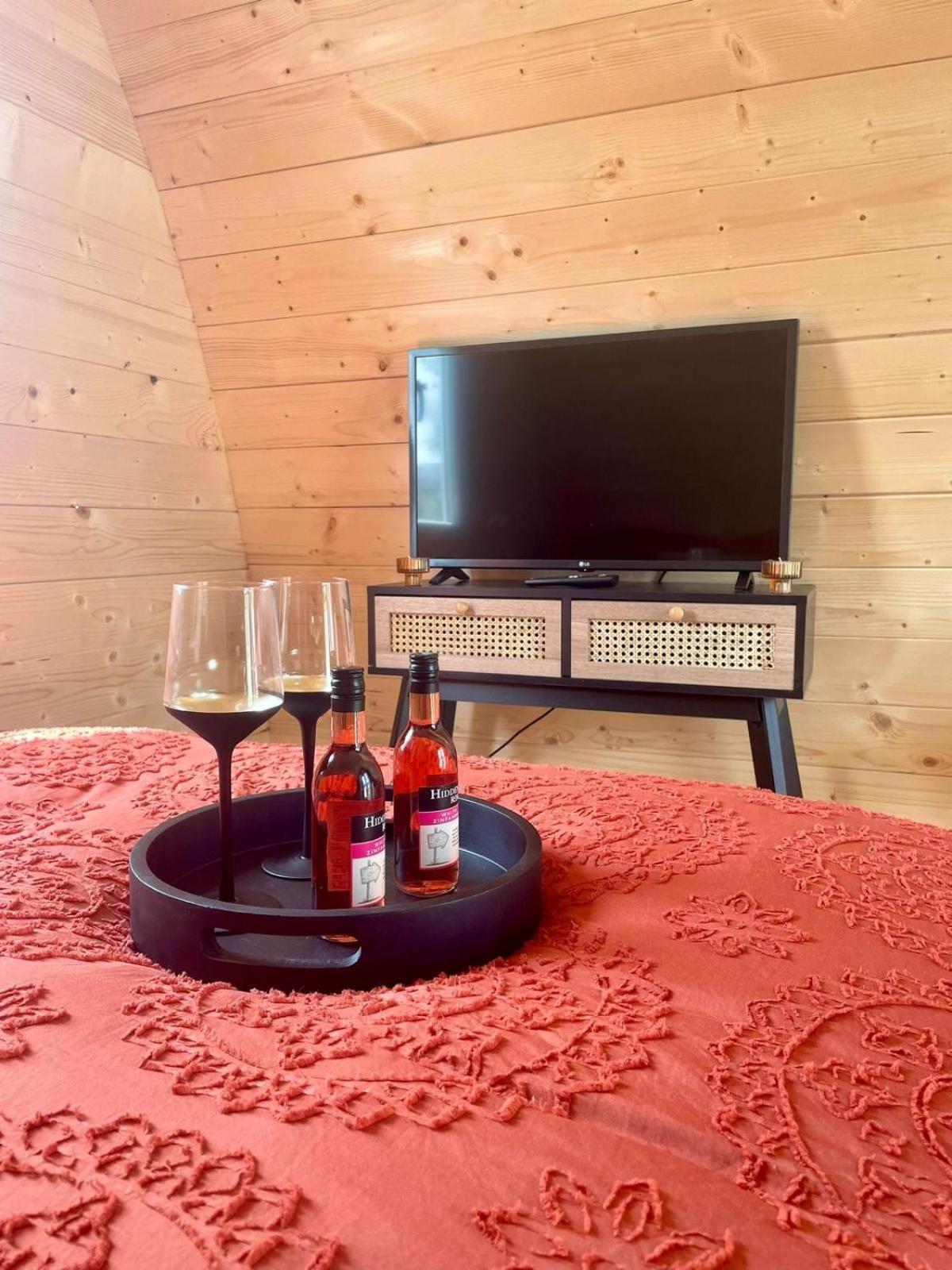 Coedydd - Woods Apartment บริดจ์เอนด์ ภายนอก รูปภาพ