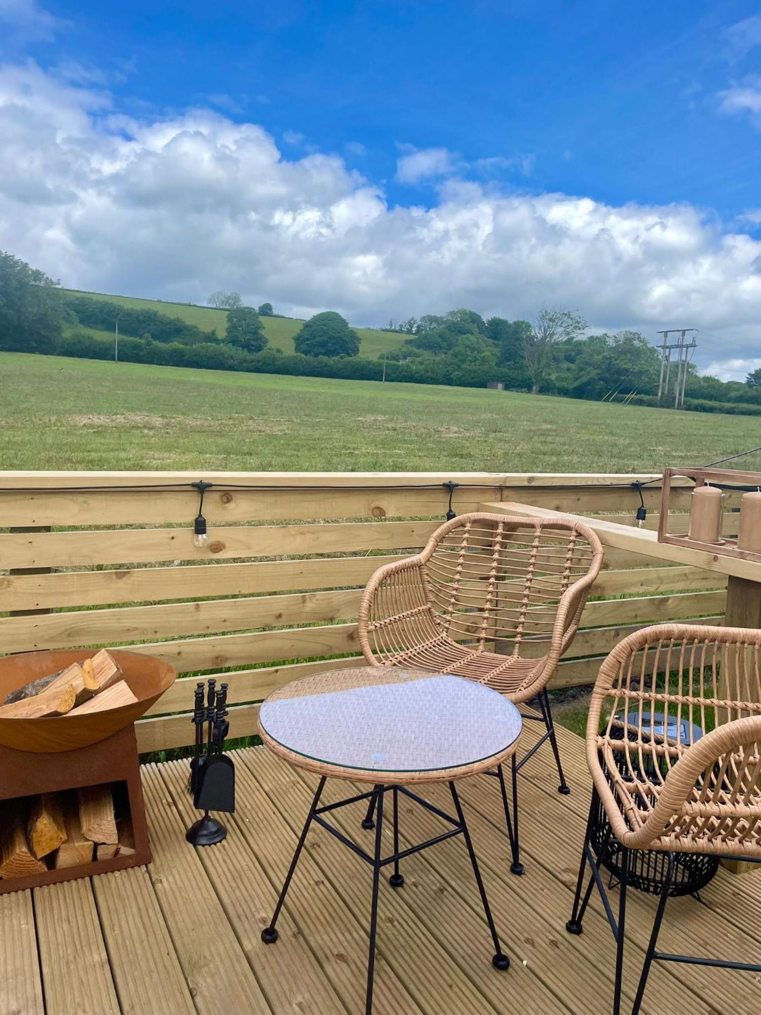 Coedydd - Woods Apartment บริดจ์เอนด์ ภายนอก รูปภาพ