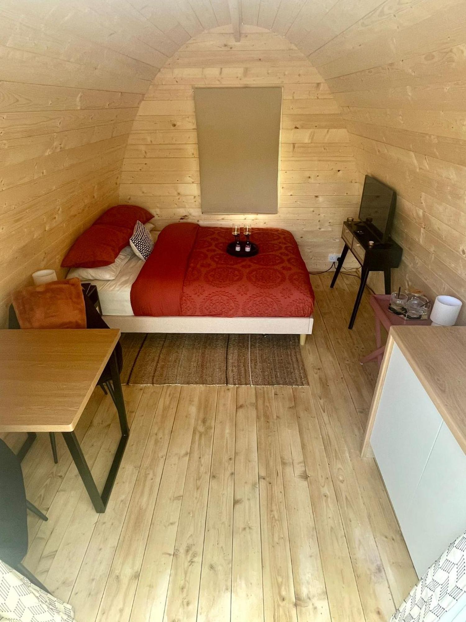 Coedydd - Woods Apartment บริดจ์เอนด์ ภายนอก รูปภาพ