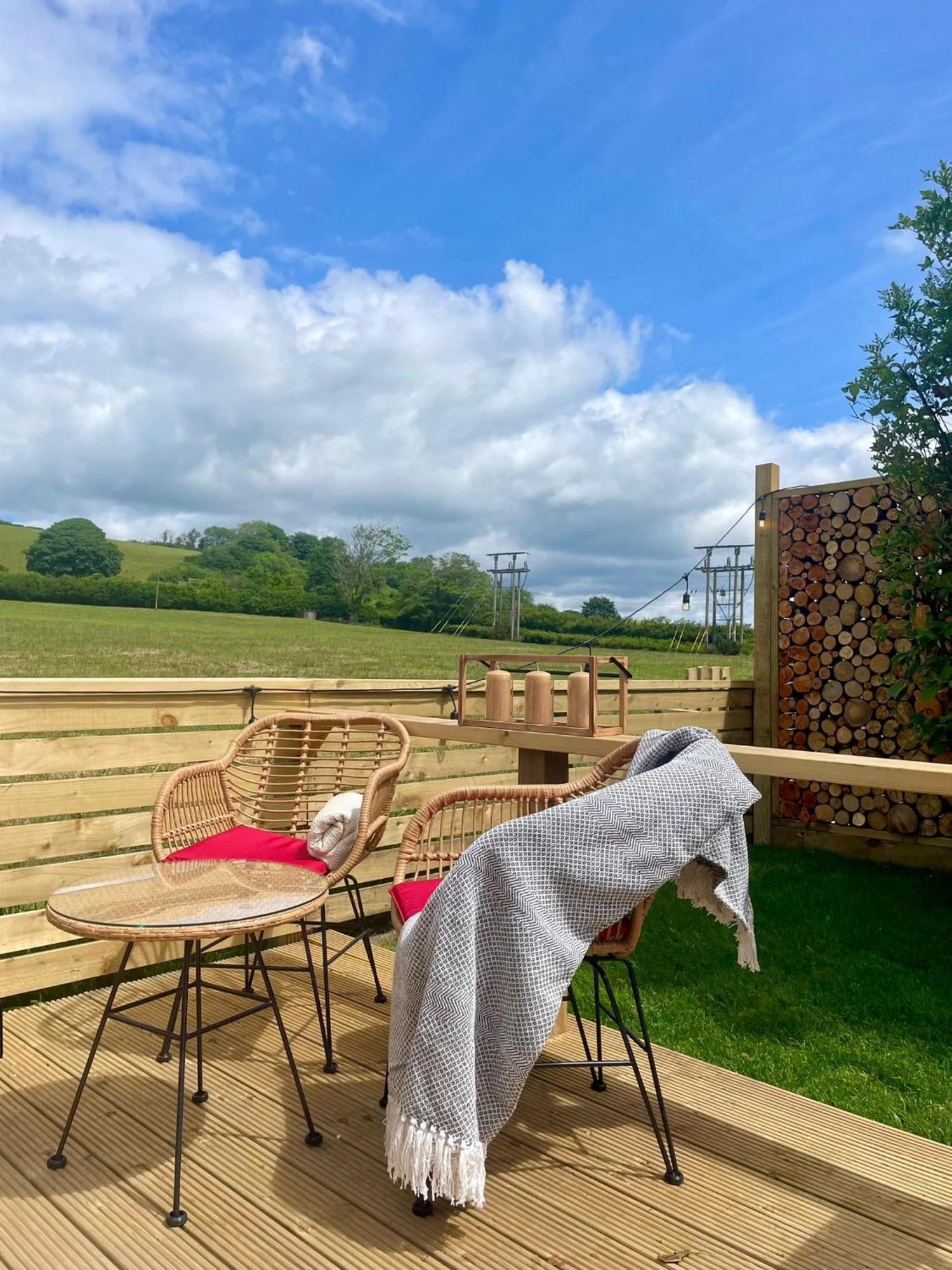 Coedydd - Woods Apartment บริดจ์เอนด์ ภายนอก รูปภาพ